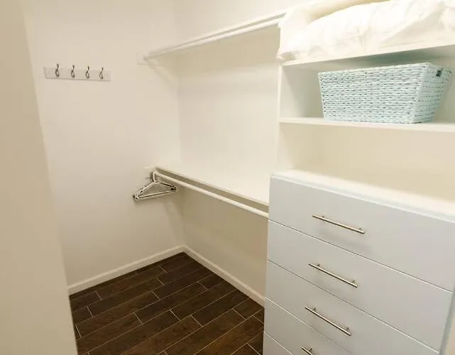 Pool/spa, Garage, Tesla Charger, 2 Primary Surprise